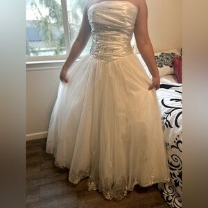 Wedding dress size 12